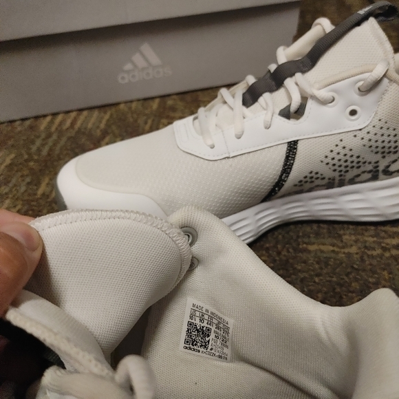 Adidas OWNTHEGAME 2.0 - Picture 3 of 7